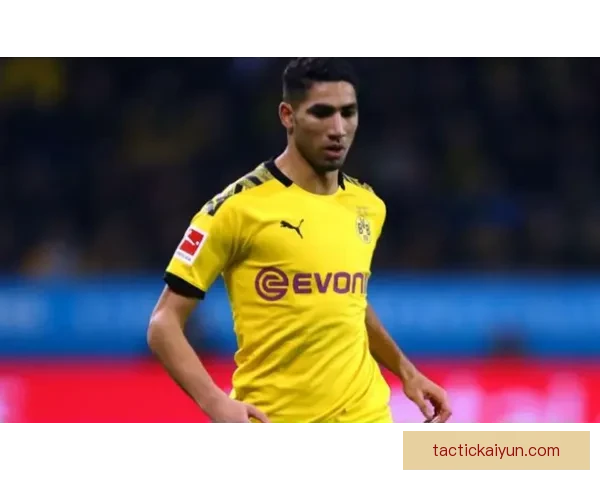 阿什拉夫青训故事解读:他如何在职业生涯初期展现出色表现与潜力 阿什拉夫青训故事解读:他如何在职业生涯初期展现出色表现与潜力